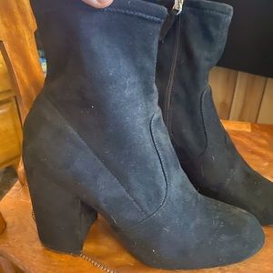 black velvet boots